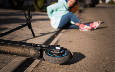 Električni romobil, ilustracija