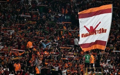 Navijači Galatasarayja razvukli poruku preko cijele tribine za Palestinu