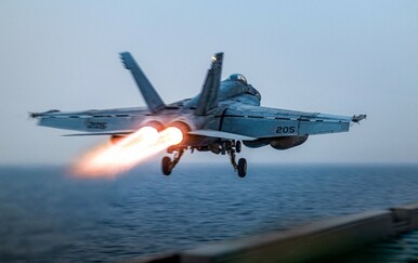 Borbeni zrakoplov F/A-18 Super Hornet