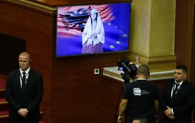 AI ministrica Diella