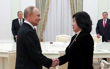 Vladimir Putin i Choe Son Hui