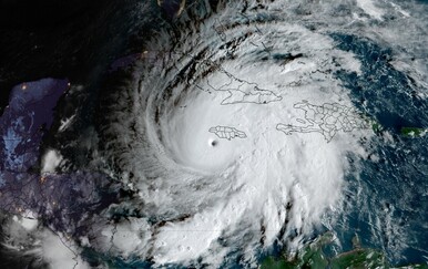 Uragan Melissa mete sve pred sobom: Evakuacije, poplave, golema šteta, nestanci struje