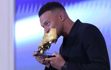 Kakav kaos! Mbappe od PSG-a traži 240 milijuna eura, PSG od njega 180