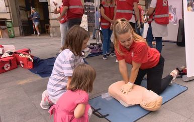 Povodom Svjetskog dana prve pomoći, Crveni križ organizirao tečaj osnova prve pomoći (Foto: Dnevnik.hr) - 3