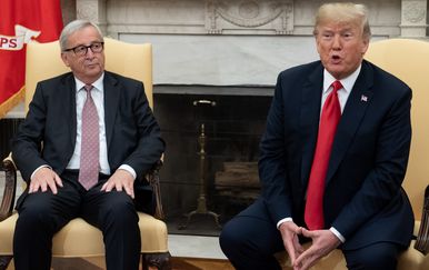 Jean-Claude Juncker i Donald Trump (Foto: AFP)