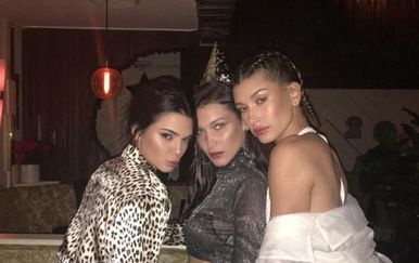 Kendall Jenner, Hadid, Hailey Bieber (Foto: Instagram)