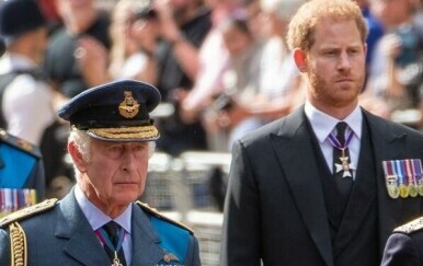 Kralj Charles, princ Harry i princeza Anne
