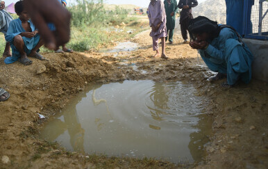 Nakon poplava u Pakistanu zaredale zarazne bolesti - 1