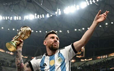 Lionel Messi slavi naslov svjetskog prvaka