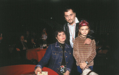 Dino, Danijela i Ella Dvornik - 1