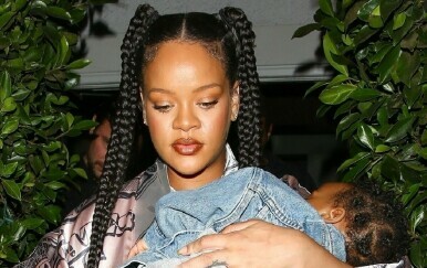 Rihanna - 1