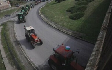 Traktori - 1