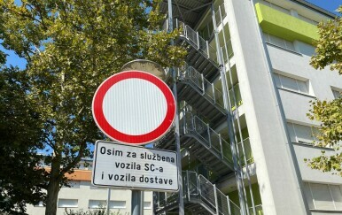 Zgrada studentskog doma