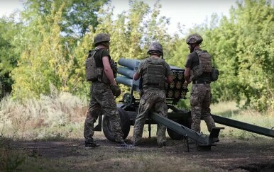 Objavljene snimke hrvatskog sustava za višecijevno ispaljivanje raketa u Ukraijni - 1