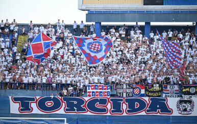 Torcida na Maksimiru