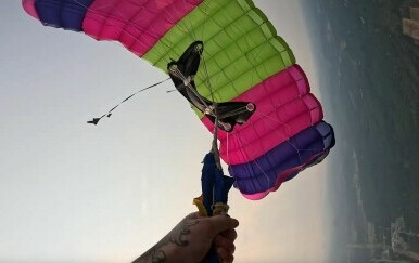 Snalažljivi padobranac