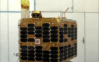 Satelit Charman-1