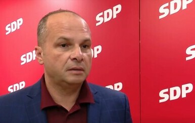 Siniša Hajdaš Dončić, kandidat za predsjednika SDP-a