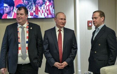 Jakov Kitarović, Vladimir Putin i Dmitry Medvedev