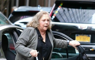 Kathleen Turner