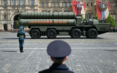 Rusija tvrdi da je u pregovorima o isporuci dodatnih raketnih sustava S-400 Indiji