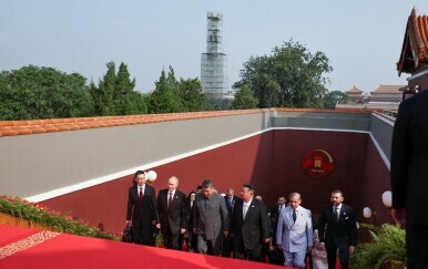 Lideri na vojnoj paradi u Kini