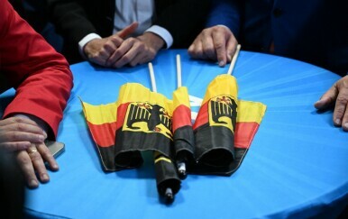 Njemačke zastave na skupu AfD-a