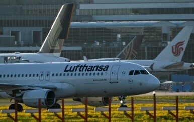 Zrakoplov avio-kompanije Lufthansa