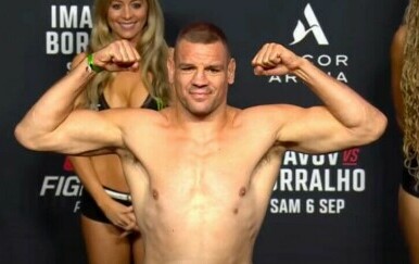 Ante Delija briznuo u plač uz ovacije UFC publike: Podsjetio na ono što se dogodilo prije 10 godina