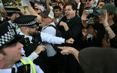 Sukob policije i propalestinskih prosvjednika u Londonu