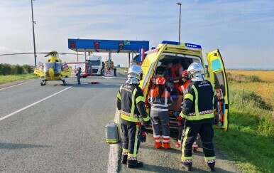 Vatrogasci pomogli pri slijetanju helikoptera