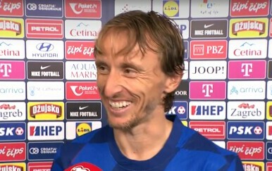 Igrač Milana otkrio što im je Modrić svima kupio samo da ne mora pjevati pred svima