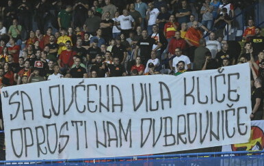 Isprika crnogorskih navijača