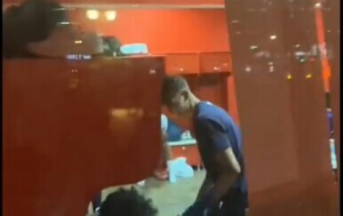 Kakav skandal! Snimao je engleske nogometaše u svlačionici i sve objavio