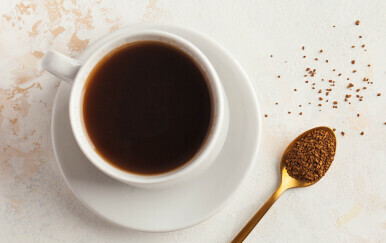 Kako se piše: instant kava ili instant-kava