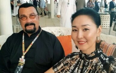 Steven Seagal sa suprugom
