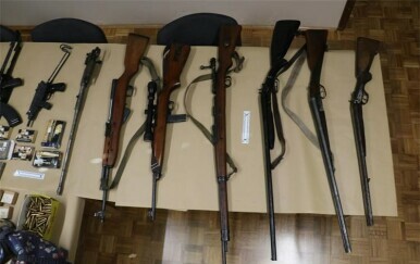 Pronađena veća količina duhana, oružja i streljiva