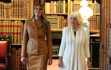 Kraljica Camilla i Melania Trump u Royal Library - 1