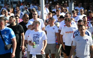 Uživo iz Splita: Atmosfera s derbija Hajduka i Dinama