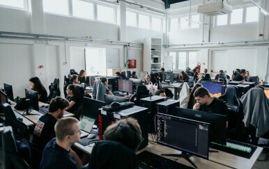 Game Jam u PISMO-u povezao gaming i humanitarnu utrku "Novska za nju"