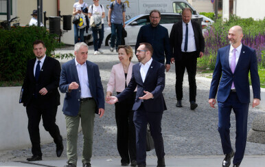 Damir Bakić, Danijela Dolenec, Tomislav Tomašević, Joško Klisović