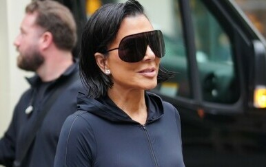 Kris Jenner - 1