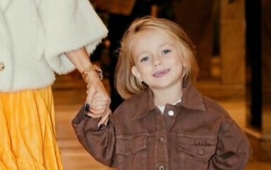Bloom Tatarinov i mama Maja u zajedničkom izlasku
