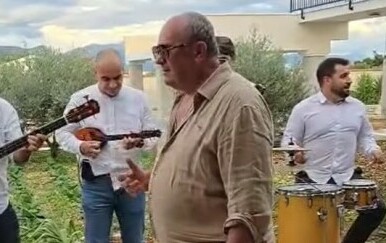 Pogledajte kako je Željko Kerum proslavio rođendan, torta je tek bila posebna