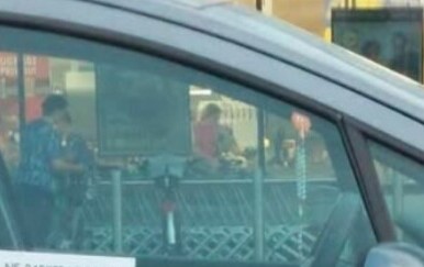 Ljudi se ne mogu prestati smijati poruci na automobilu iz Vinkovaca