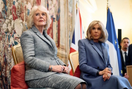 Brigitte Macron i kraljica Camilla na dodjeli nagrada za književnost u Londonu