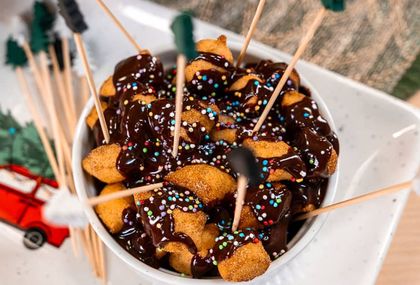 Božićni soundtrack za najslađe zalogaje Ovih sedam božićnih slastica zvuče (i mirišu) kao najveseliji blagdani