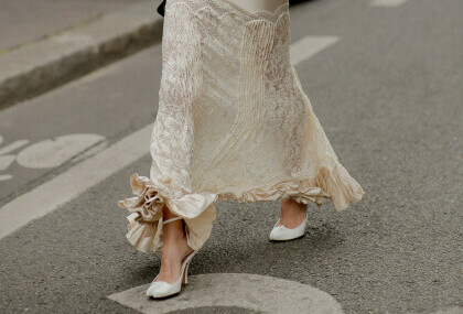 Street style u vjenčanici na Tjednu visoke mode u Parizu