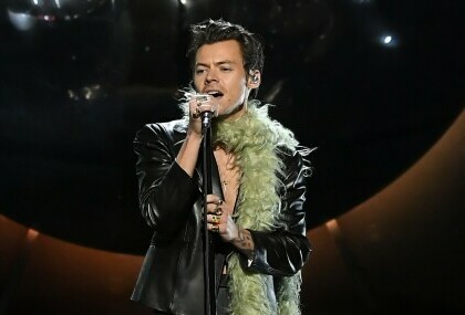 Harry Styles na Grammyjima 2001. godine