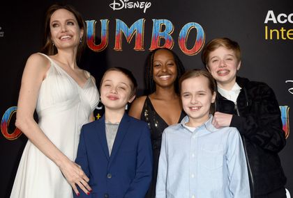 Angelina Jolie s djecom na premijeri filma \'Dumbo\' - 4